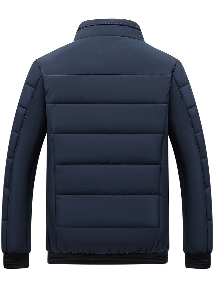 Joseph heren winterjas, ontworpen voor comfort en warmte. Stijlvolle gewatteerde buitenkleding met rits.