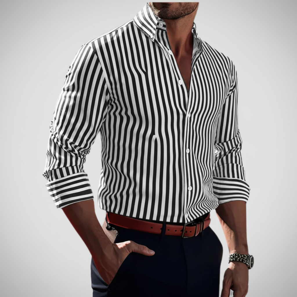 Tijdloos gestreept heren overhemd met lange mouwen en knoopkraag. Essentieel voor een smart casual of zakelijke stijl.