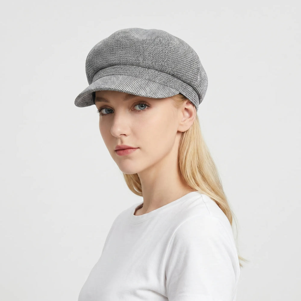 Lichtgewicht geweven damesbaret, perfecte zomerse pet voor bescherming tegen de zon en een chique look.