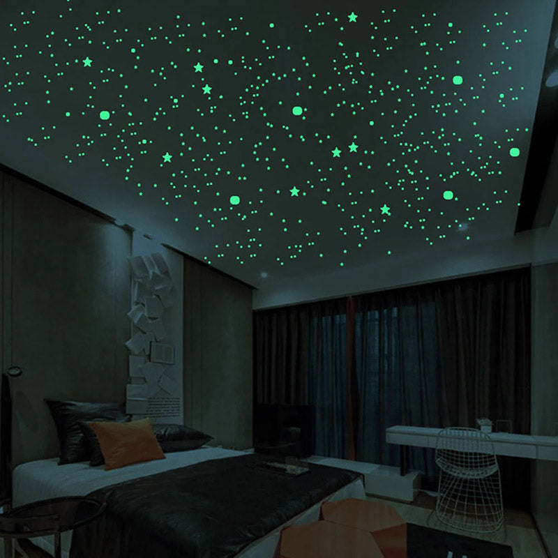 Magische lichtgevende sterren muurstickers, transformeer slaapkamer in een fonkelende sterrenhemel.