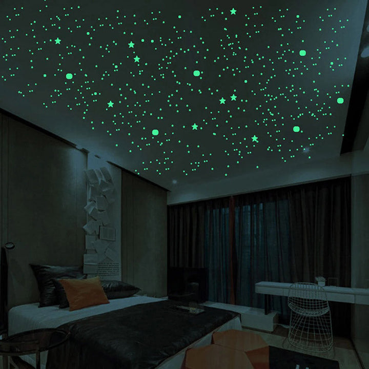 Magische lichtgevende sterren muurstickers, transformeer slaapkamer in een fonkelende sterrenhemel.