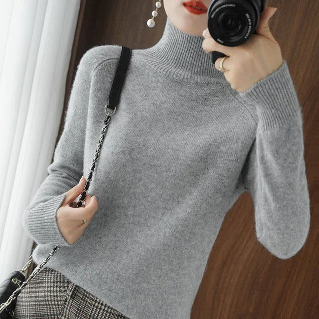 Klassieke dames coltrui, comfortabel en warm. Een elegante trui die past bij elke winterse gelegenheid.