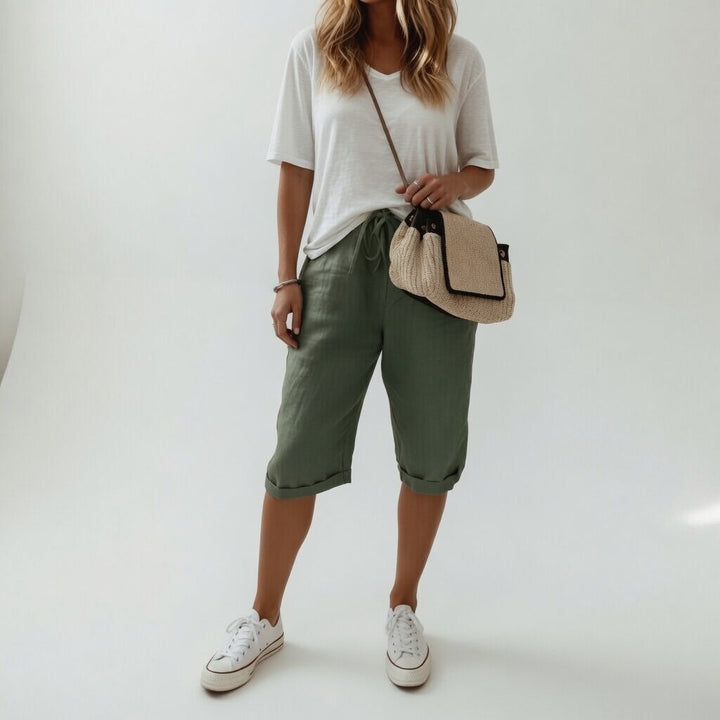 Lichtgewicht dames zomerbermuda, ademend en comfortabel. Essentiële zomershorts voor elke damesmode collectie.