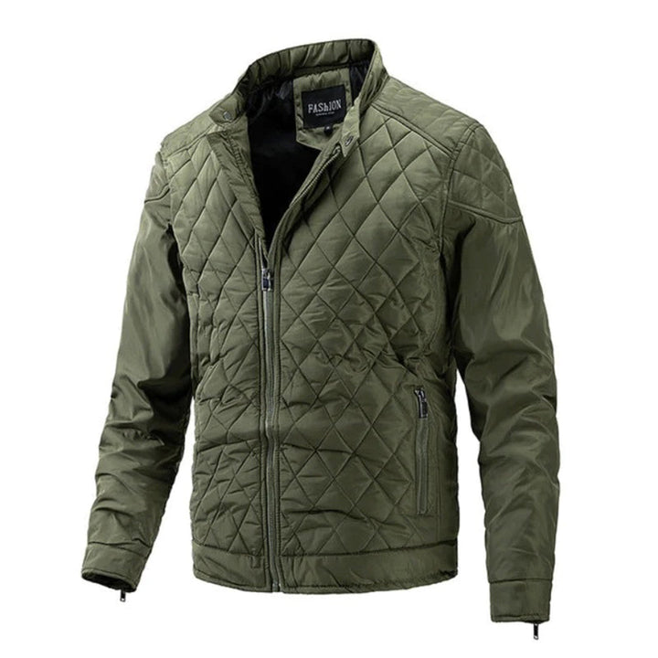 Deze comfortabele herenjas combineert stijl met functionaliteit. Nieuwste mode voor heren.