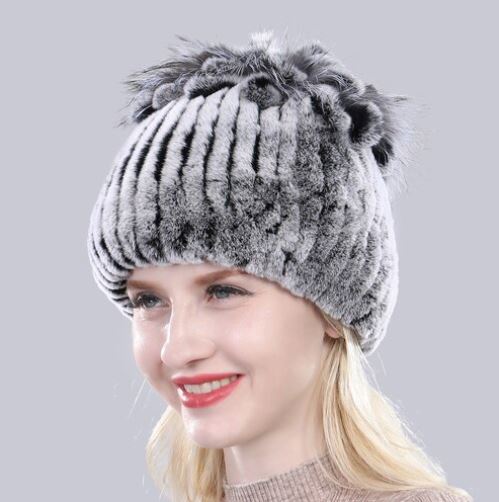 Warme dames bontmuts, gemaakt van vossenbont, ideaal voor koude winterdagen en als fashion statement.