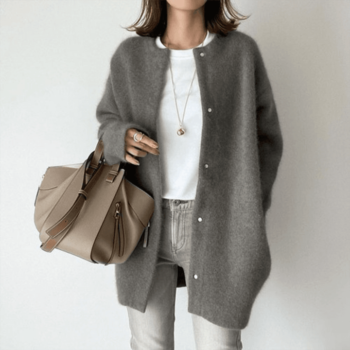 Stijlvol damesvest, ideaal voor voorjaar en najaar. Een elegante toevoeging aan je dameskleding garderobe.