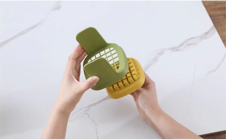 Eenvoudig schoon te maken groente hakker. Hygiënisch keuken gereedschap voor dagelijks snijden en hakken.