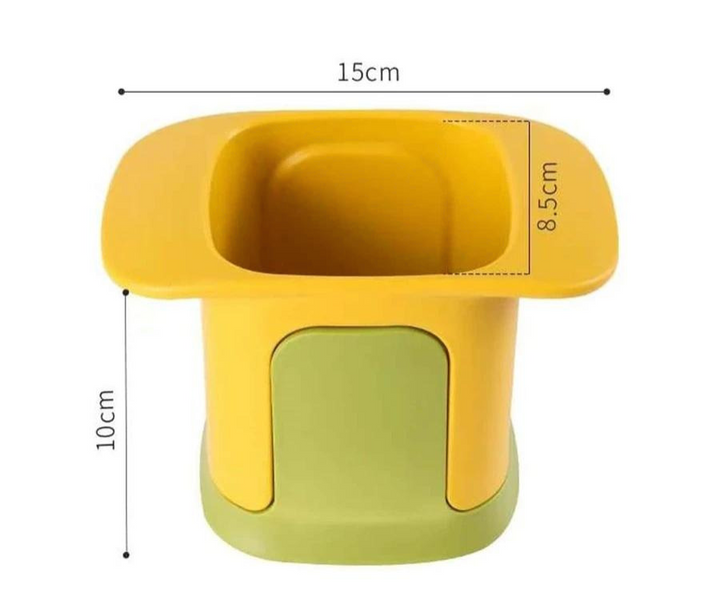 Compacte groente hakker op aanrecht, klaar voor gebruik. Maakt het snijden van fruit en groenten eenvoudig.