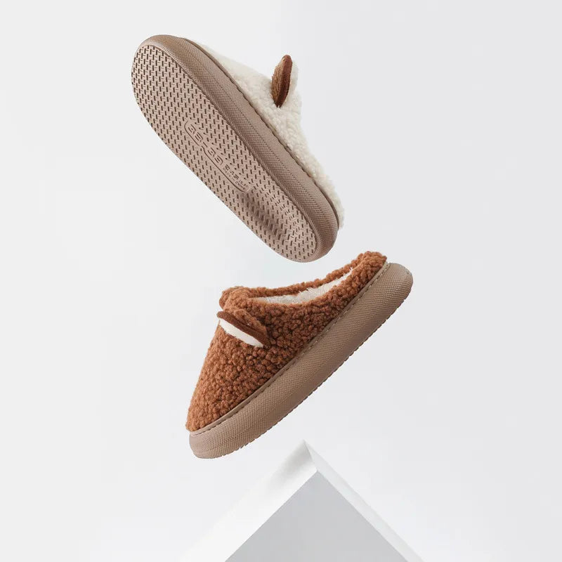 Comfortabele dames pantoffels als perfect cadeau, met warme voering en plateauzool.