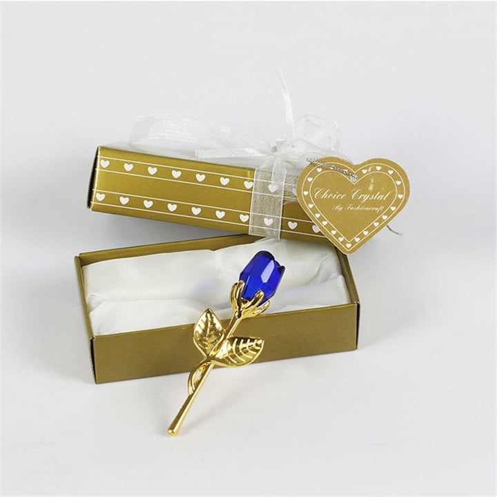 Gedetailleerde glazen roos, verpakt in luxe geschenkdoos. Prachtig liefdescadeau voor vrouwen.