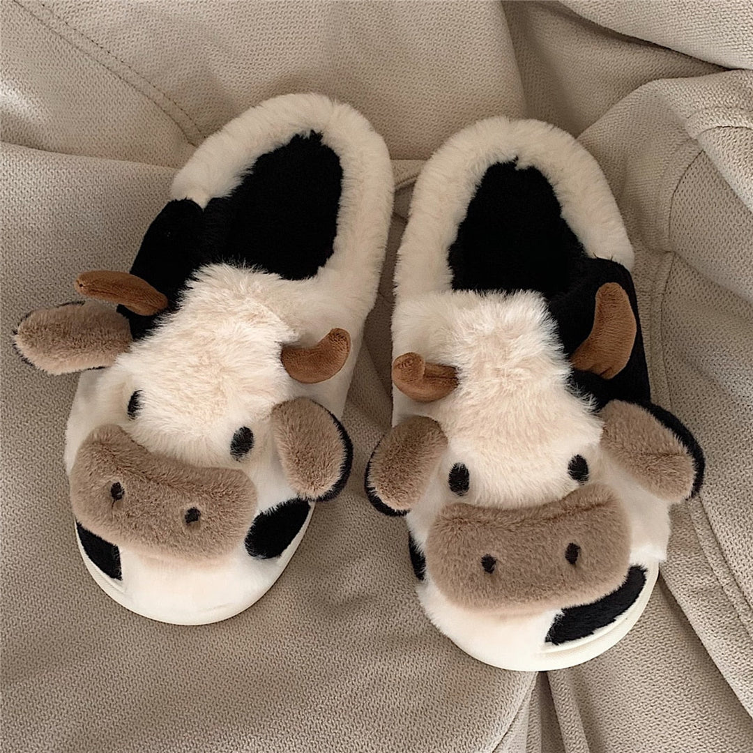 Fluffy winter pantoffels in dierenvorm. Zachte huis sloffen met antislip voor warmte.