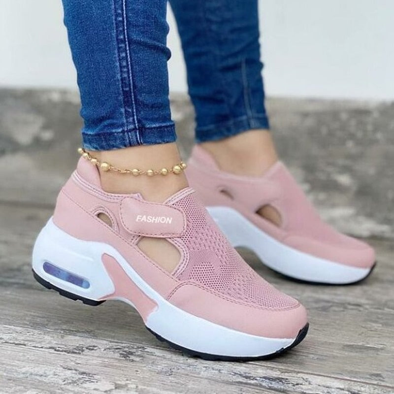Trendy roze NortasSneakers orthopedische dames sneakers, bieden comfort en mode voor elke casual outfit.