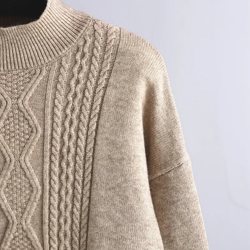Heerlijk zacht dames huispak. Kasjmier look en feel, perfecte comfortabele vrijetijdskleding en winterkleding.