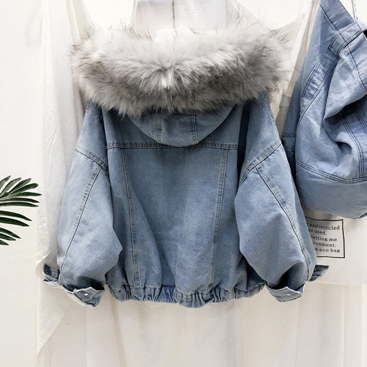 BellasJacket dames winterjas in stijlvol grijs denim met levendige roze voering. Comfortabel en trendy voor elke vrouw.