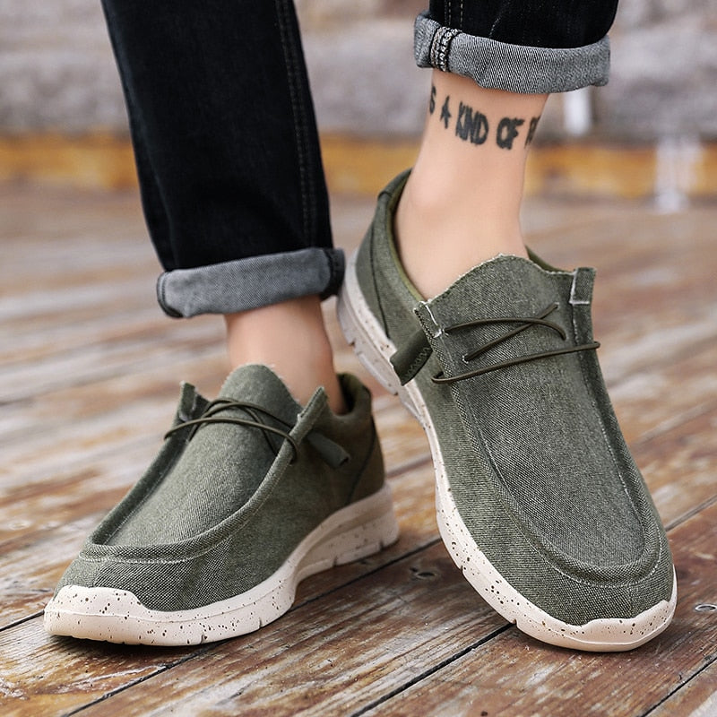 Lichtgrijze comfortabele damesschoenen, perfect als casual wandelschoenen.