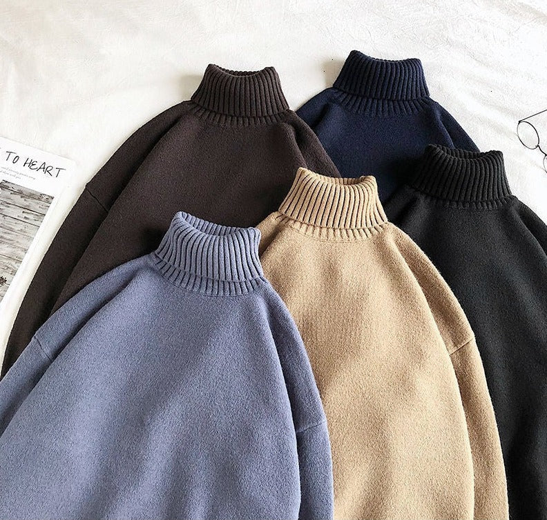 Witte comfortabele heren coltrui, warme basic trui voor stijlvolle mannen.