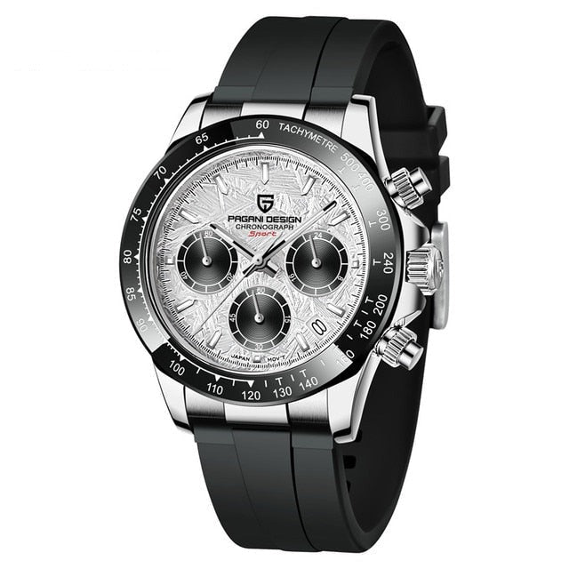 Close-up wijzerplaat luxe herenhorloge Sapphire, met gedetailleerde indexen en wijzers onder saffierglas.