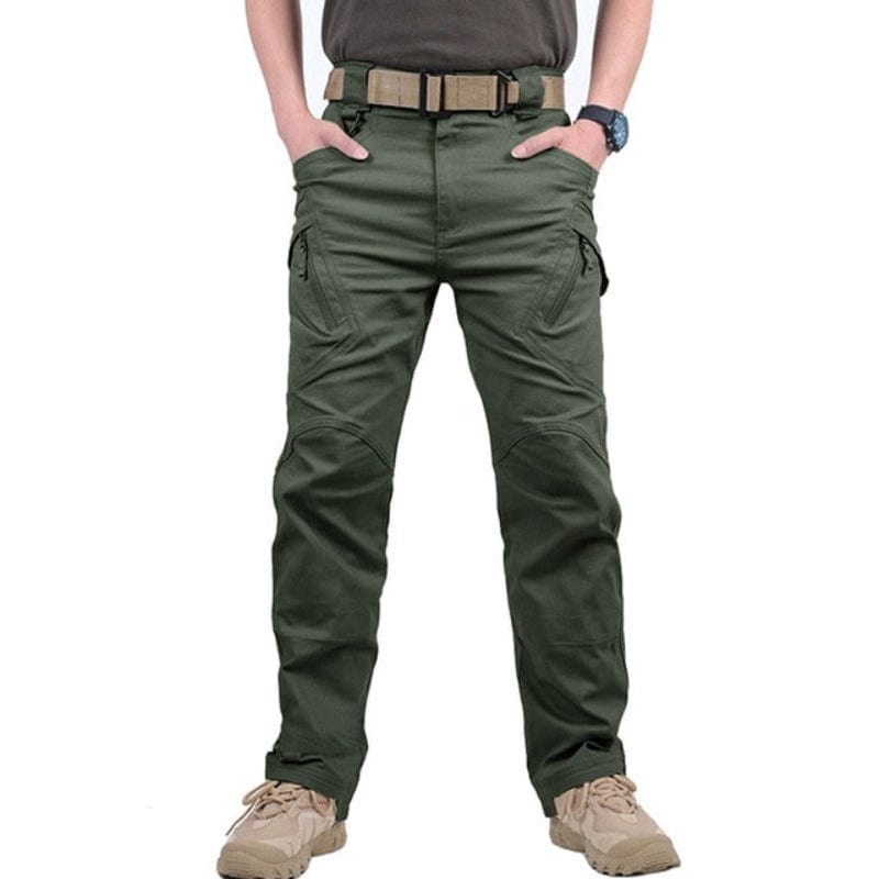 Veelzijdige heren cargo broek, tactisch en casual, duurzaam voor wandelen en dagelijks comfort.
