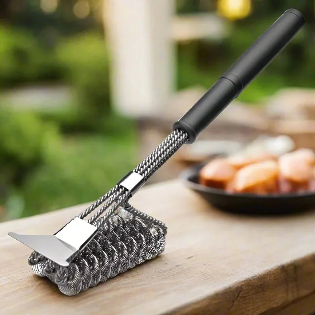 Detail van de borstelloze grillborstel met RVS schrapers voor veilige en effectieve reiniging van barbecueroosters.