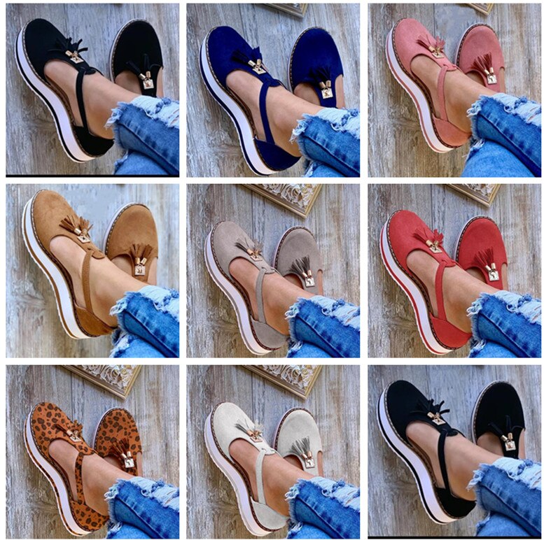 Stijlvolle dames sandalen met speelse franjes en comfortabele plateauzool; trendy zomerschoen.