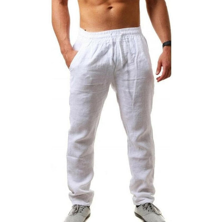 Comfortabele herenbroek met linnenlook: een must-have voor zomerse avonden en casual dagen.