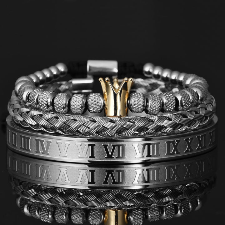 Elegante heren armband met gedetailleerde kroon en Romeinse cijfers, gemaakt van duurzaam edelstaal.