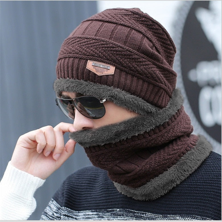 Ademende wintermuts met geïntegreerde halswarmer, comfortabel en warm.