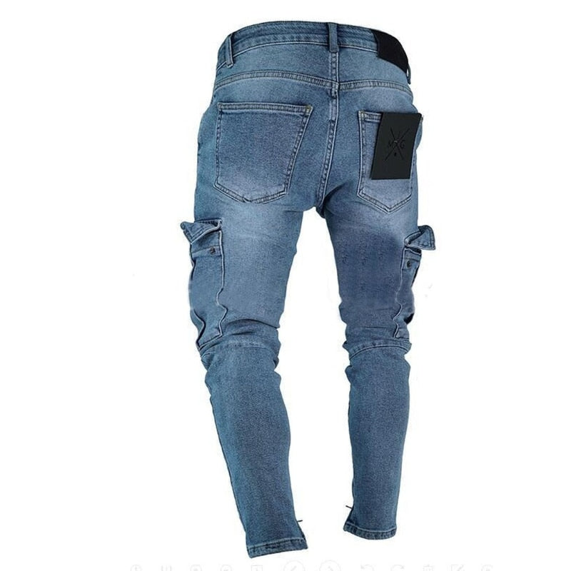 Trendy gescheurde heren cargo broek, een essentieel kledingstuk voor jouw unieke streetwear mode stijl.