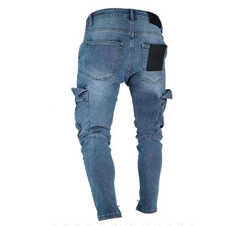 Trendy gescheurde heren cargo broek, een essentieel kledingstuk voor jouw unieke streetwear mode stijl.