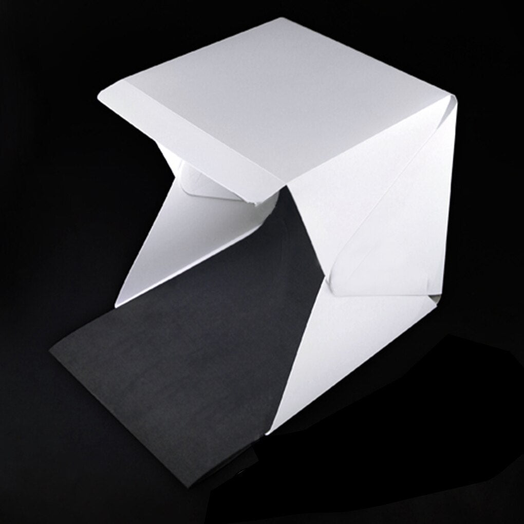 Compacte, snel op te zetten draagbare fotostudio GlowBox voor scherpe, professionele productfoto's thuis.