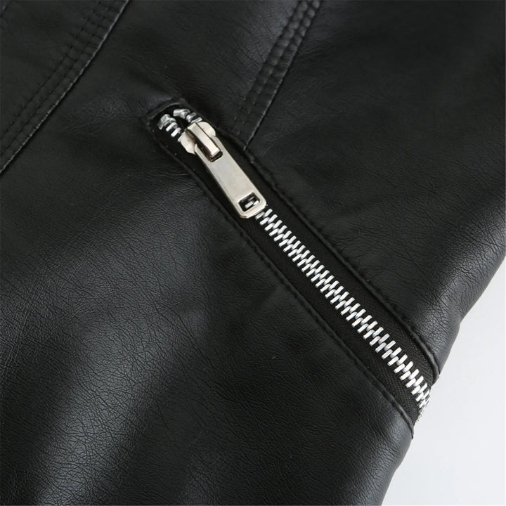 Modern damesjack, buitenkleding voor elk seizoen. Comfortabel en stijlvol design.