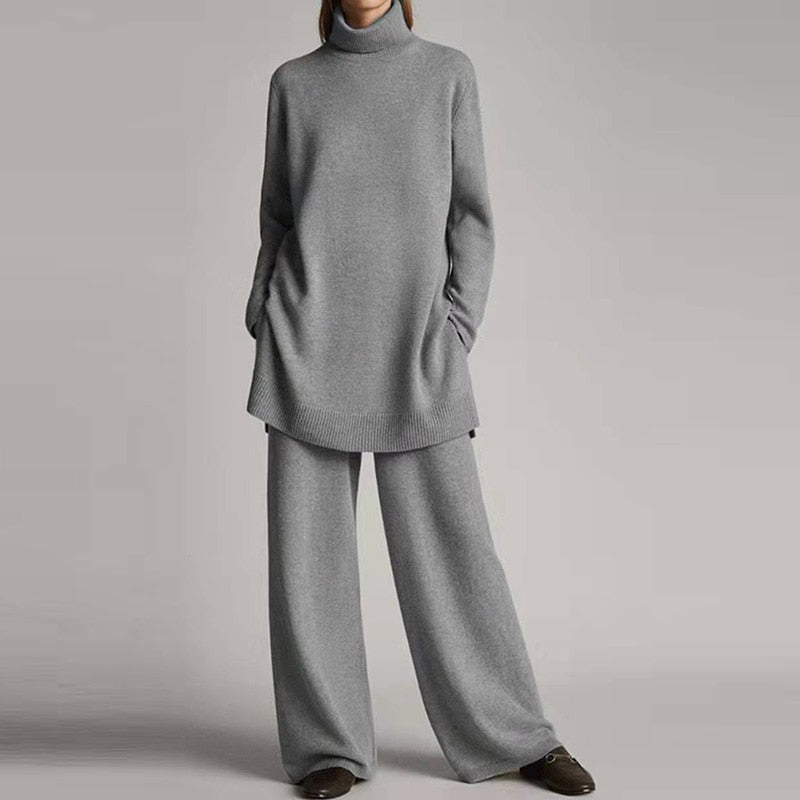 Comfortabele dames coltrui en broek set, ideaal als stijlvolle loungewear of casual vrijetijdskleding.