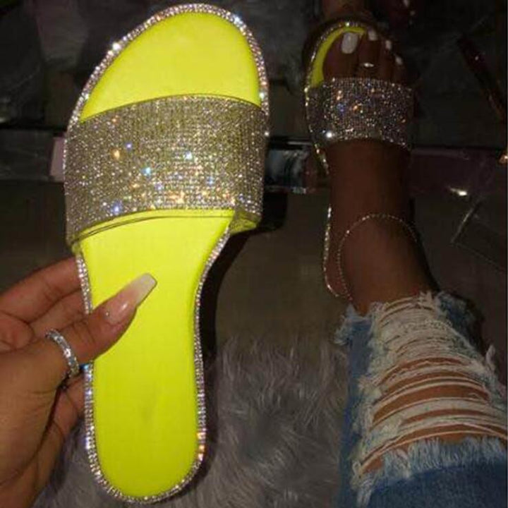 Comfortabele instappers voor dames met sprankelende glitters, ideaal voor dagelijks comfort.