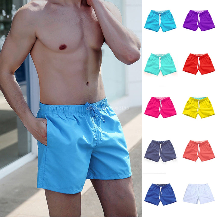 Sportieve heren zwemshort, sneldrogend en comfortabel voor actieve zomerdagen en zwemmen.