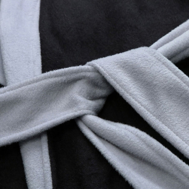 Stijlvolle heren badjas van WilsJacket. Essentieel voor warmte en comfort na het douchen of als ochtendjas.