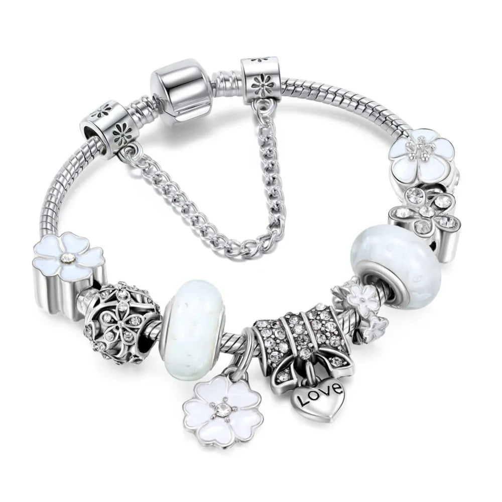 Elegante 925 sterling zilveren damesarmband met bloemen charms, perfect als romantisch cadeau-idee.