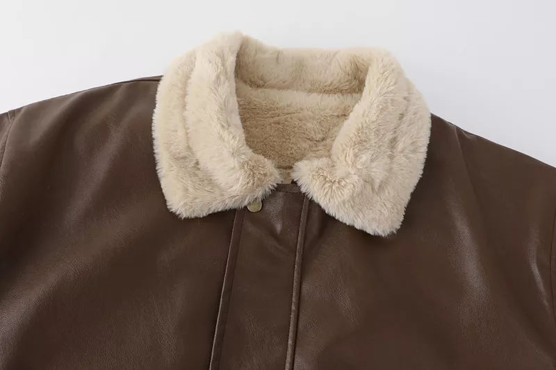 Dames winterjas Amanda: stijlvolle vintage look, gemaakt van PU-leer, warm en comfortabel.