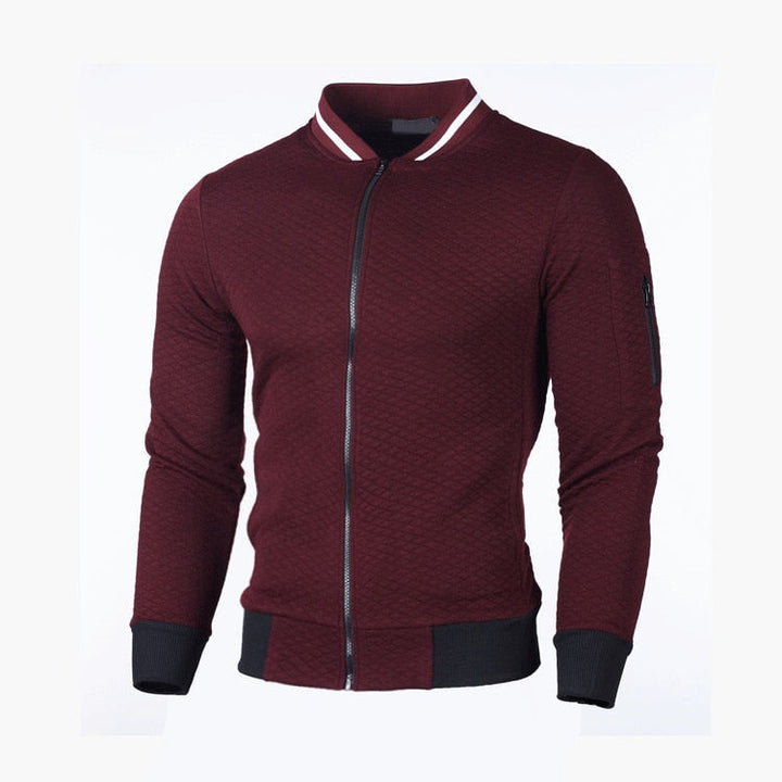 Elegant herenvest met ruitjespatroon; slim fit pasvorm voor een moderne en actieve man.