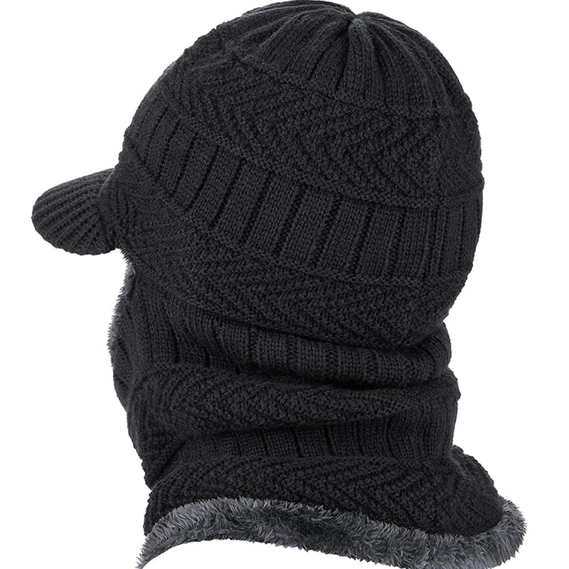 Zwarte thermische skullie en nekwarmer set, ideaal voor winterkleding.
