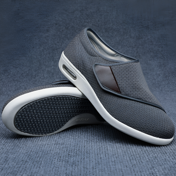 Medische schoenen met verstelbare breedte voor optimale ondersteuning van gezwollen en diabetische voeten.