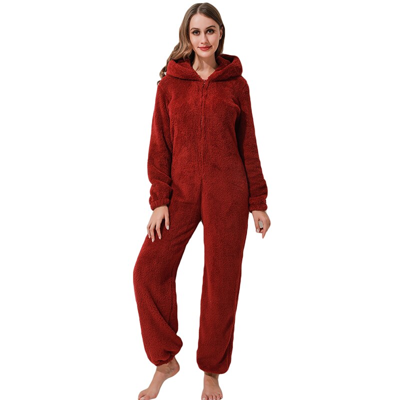 Warme pluche dames pyjama jumpsuit, heerlijk zacht en perfect voor koude winteravonden.
