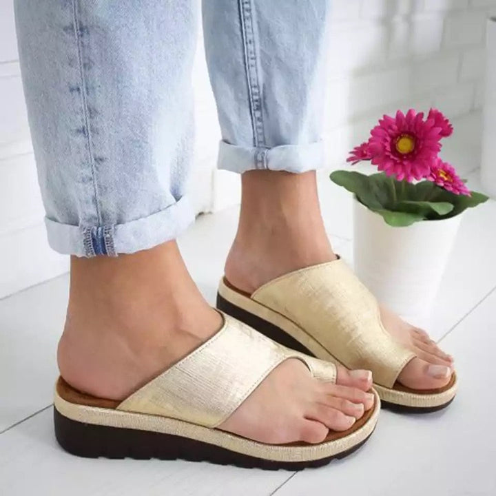 Modieuze zomerschoenen: BeachSandals™ dames sandalen. Stijlvol, comfortabel met platte zool voor elke dag.