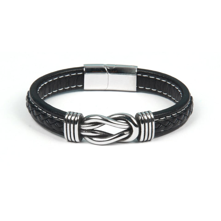Comfortabele unisex infinity armband van soepel leer met stevige knoop. Ideaal voor dagelijks modegebruik.
