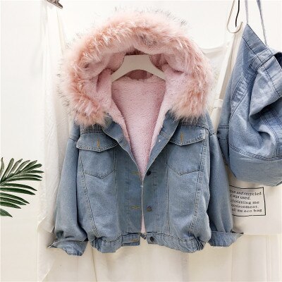 Dames BellasJacket denim winterjas met trendy grijze buitenkant en roze contrasterende voering, warm en modieus.