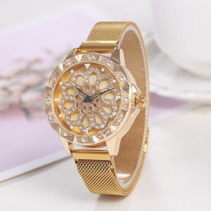 Vrouwen bloemhorloge met kristallen wijzerplaat en delicate bloempatroon, ideaal modeaccessoire.