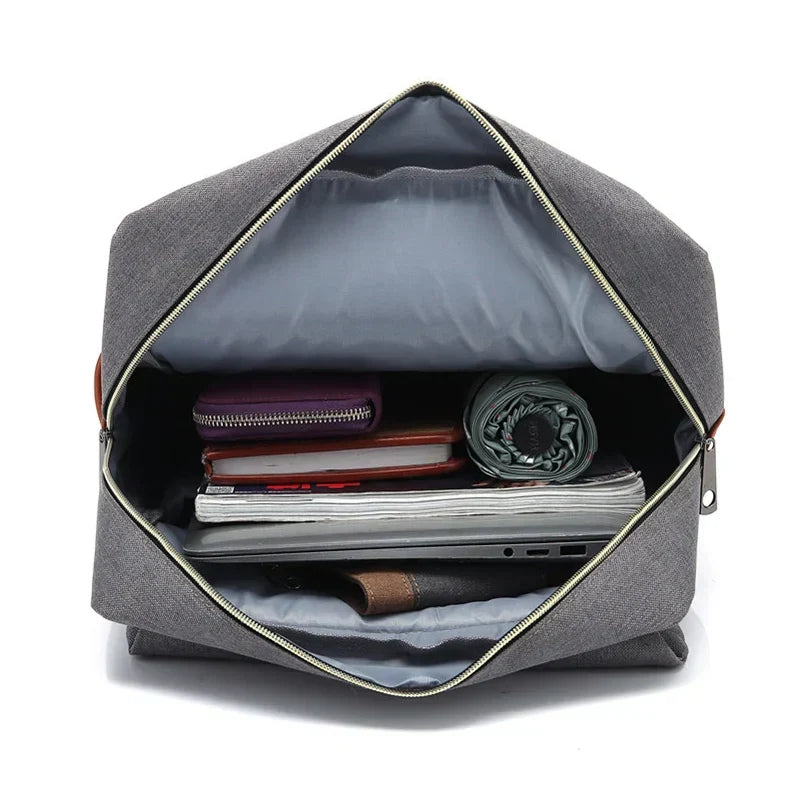Ruime waterdichte Oxford rugzak met organizer vakken voor school, werk of reizen. Ideale laptoprugzak.