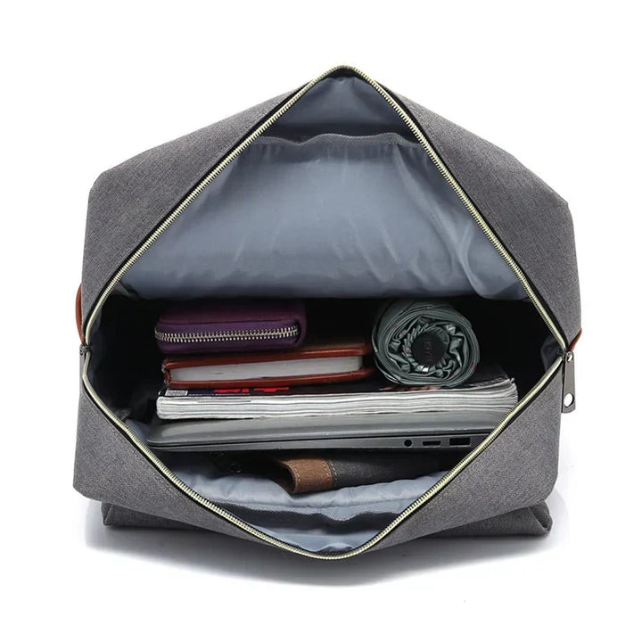 Ruime waterdichte Oxford rugzak met organizer vakken voor school, werk of reizen. Ideale laptoprugzak.