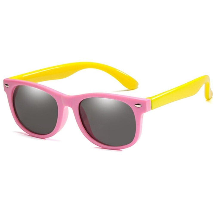 Oranje Wayfarer kinderzonnebril, onbreekbaar, biedt optimale UV400 oogbescherming.