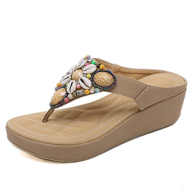 Lichtgewicht dames sandalen, ideaal als strand sandalen of voor een zomerse wandeling. Trendy en comfortabele voetmode.