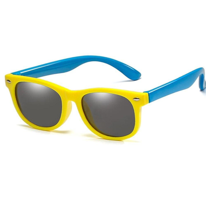 Duurzame flexibele kinder zonnebril (3-8 jr) met UV400 bescherming, perfect voor zomerse dagen.